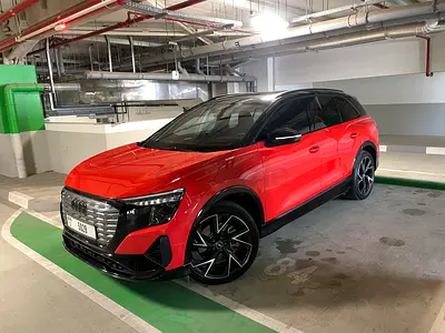 Audi Q5 e-tron 50 Quattro  7 seater 2022 - Electric Luxury SUV In perfect condition