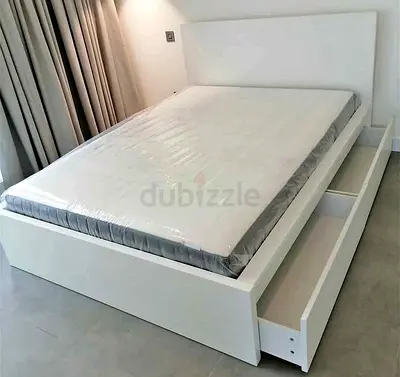 Ikea malm queen size bed with matttess