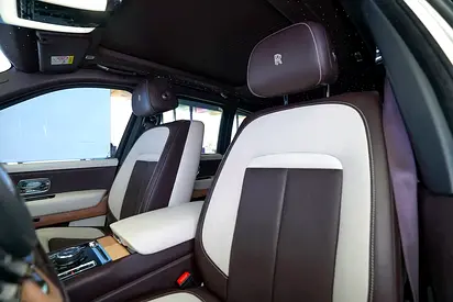 2019 ROLLS-ROYCE CULLINAN — миниатюра 8