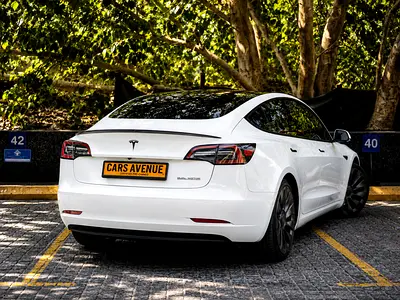 صورة 3 لـ 2021 Tesla MODEL 3