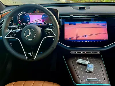 Mercedes-Benz E-Class E 300, миниатюра 12