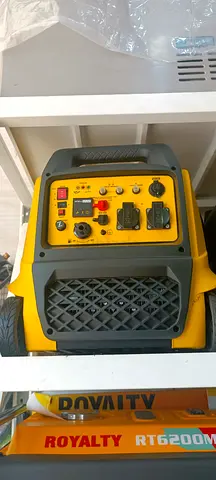 Royalty RT6200M Portable Gas Generator - Good Working Condition 5000Wwt Silent 5Kw
