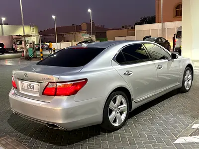 صورة 2 لـ 2010 Lexus LS-SERIES