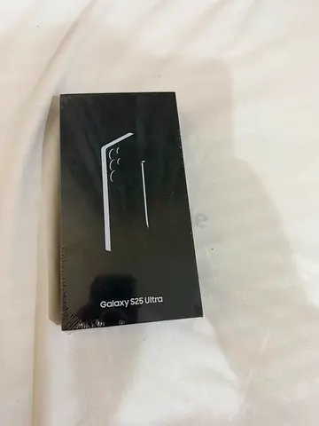 Samsung Galaxy S25 Ultra Dual Sim 256GB White | Brand New | Sealed | UAE Warranty + Receipt