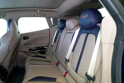 2023 Aston Martin DBX 缩略图 18
