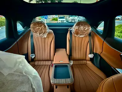 Mercedes-Benz E-Class E 300, миниатюра 16