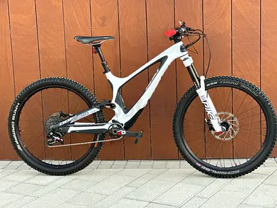 BOLD UNPLUGGED VOLUM 1 full suspension bike