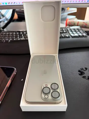 iPhone 15 Pro Max 256 GB with AppleCare till June 2027