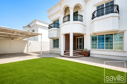 Vacant Now | Swimming pool | Renovated kitchen