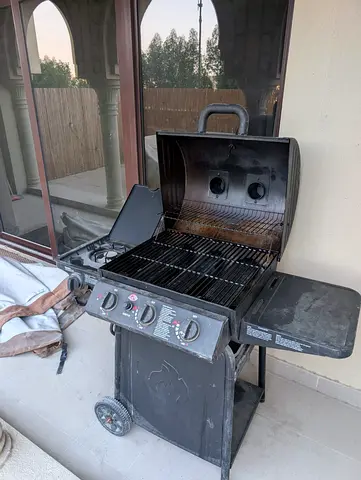 Used 3-Burner Gas BBQ Grill with Side Burner