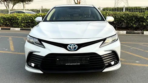 Toyata camry LE Hybrid 2021 Gcc specs , excellent condition