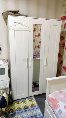 Ikea cupboard 3door