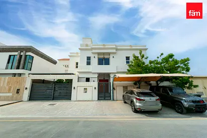Brand New| Spacious| Luxurious | Private Garden