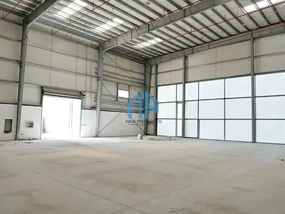 Independent Showroom & Warehouse Compound for Rent