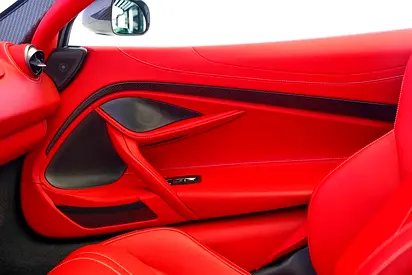صورة 15 لـ 2022 Mclaren 765LT