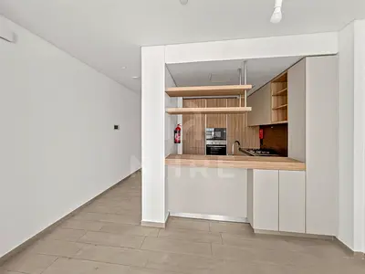 Vacant on Transfer | Cozy Layout | Miele Kitchen