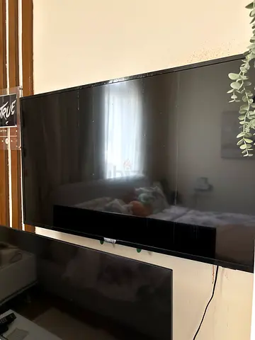55-inch LED Smart TV - not working screen