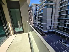 A Luxury Waterfront Home at Seagate by Emaar – Mina Rashid — 3