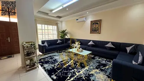 فيلا بسعر شامل رسوم الكهرباء والمياة والمكيفات على الشارع الرئيسي جاهزة للسكن بخصم خاص للكاش في أرقي مناطق عجمان تملك حر. .