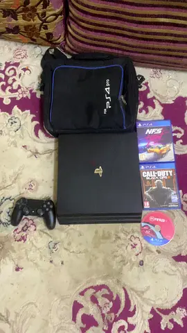 Ps4 pro very clean barley used 1 terabite with games and original ps4 bag