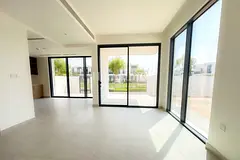 Brand New | Single Row | Prime Location