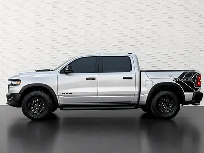صورة 5 لـ 2025 RAM 1500