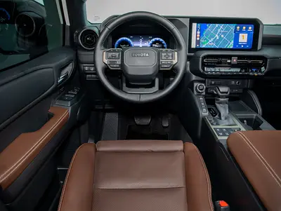 صورة 6 لـ 2025 Toyota PRADO