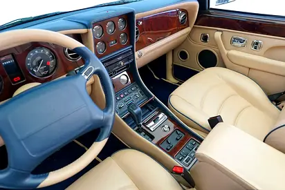 صورة 10 لـ 2000 Bentley AZURE