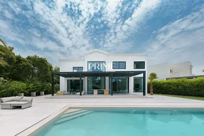 New to Market | Extended | Plot 12,821 sq.ft