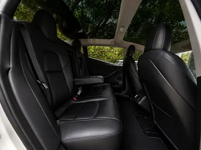 صورة 7 لـ 2021 Tesla MODEL 3
