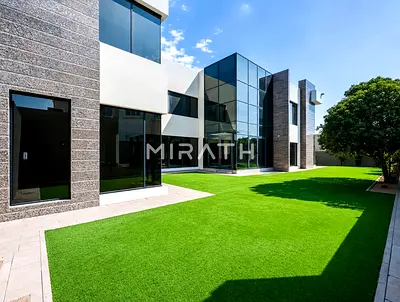 Modern 4BR Villa | Backyard Garden| Prime Location