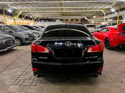 صورة مصغرة 10 لـ 2010 Lexus IS-SERIES