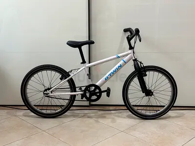 Used Scott addict 10 in good condition Price is fixed Upgrades & Extras Included: Profile Design
