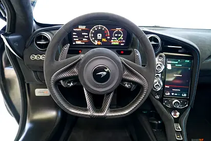 صورة 16 لـ 2021 Mclaren 765LT