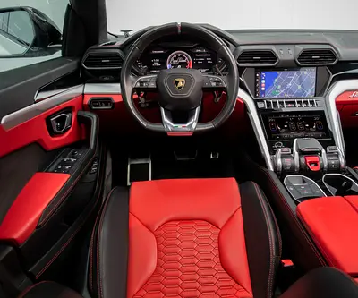 2019 Lamborghini URUS 照片 6