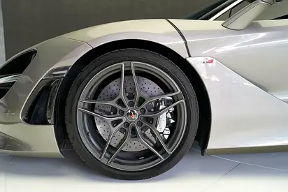 صورة مصغرة 7 لـ 2018 Mclaren 720S
