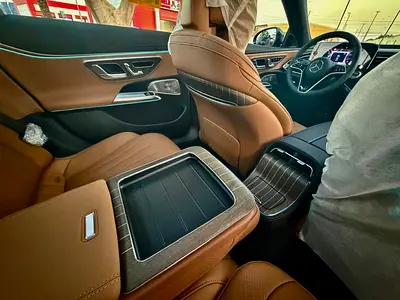 Mercedes-Benz E-Class E 300, миниатюра 17