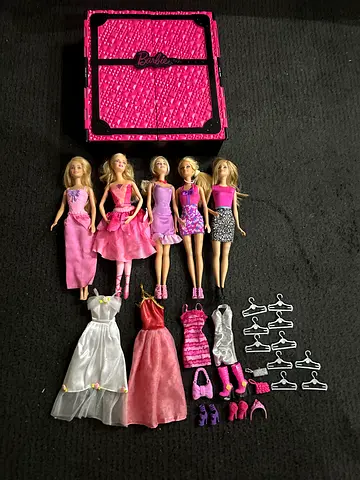 Barbie dream closet