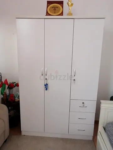White 3-Door Wardrobe with Drawers — Good Condition