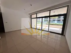 Large 2br with Huge Terrace and Community View