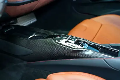 2021 Ferrari SF90 STRADALE — миниатюра 11