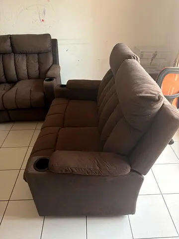 2 and 3 seater recliner sofa and Dining Table set for 500