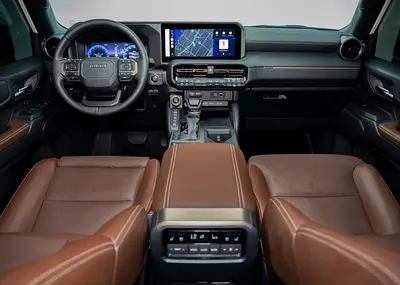 صورة 8 لـ 2025 Toyota PRADO