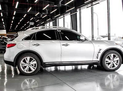 2018 Infiniti QX70 照片 13