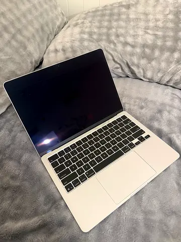 MacBook Air M4