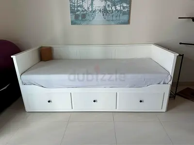 Ikea Hemness day bed with 2 new mattress
