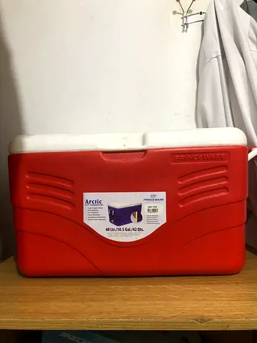 Red Arctic Cooler / Ice Box - Portable 40L (Good Condition)