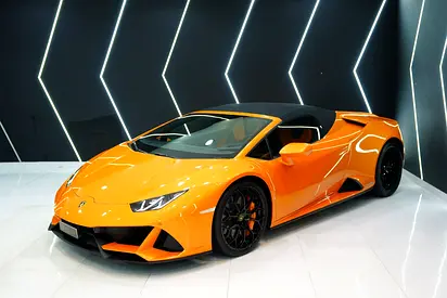 2023 Lamborghini HURACAN photo 2