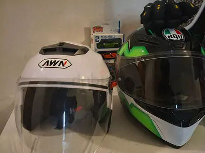Agv K1 helmet with Pillion helmet and riding gloves