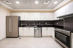 Prime 2BR + storage | High floor| Balcony